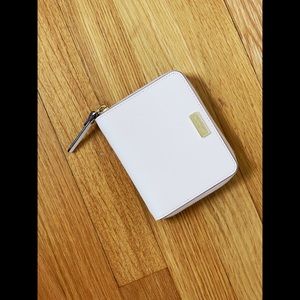 Kate spade blush zipper wallet; like new!!